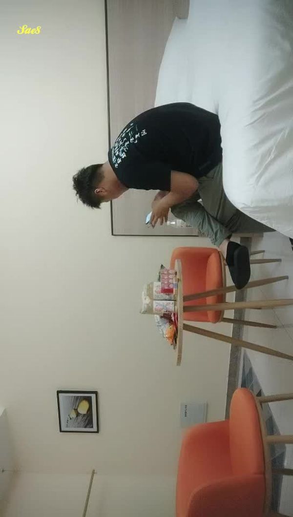 快活就完了午夜探花双飞少妇肥奶乱舞淫叫不断